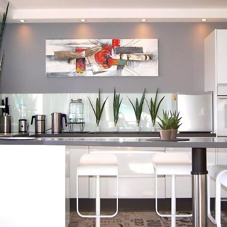 Luxus Apartment Mit Klimaanlage กอสตากาลมา ภายนอก รูปภาพ