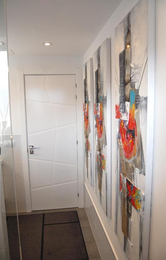 Luxus Apartment Mit Klimaanlage กอสตากาลมา ภายนอก รูปภาพ